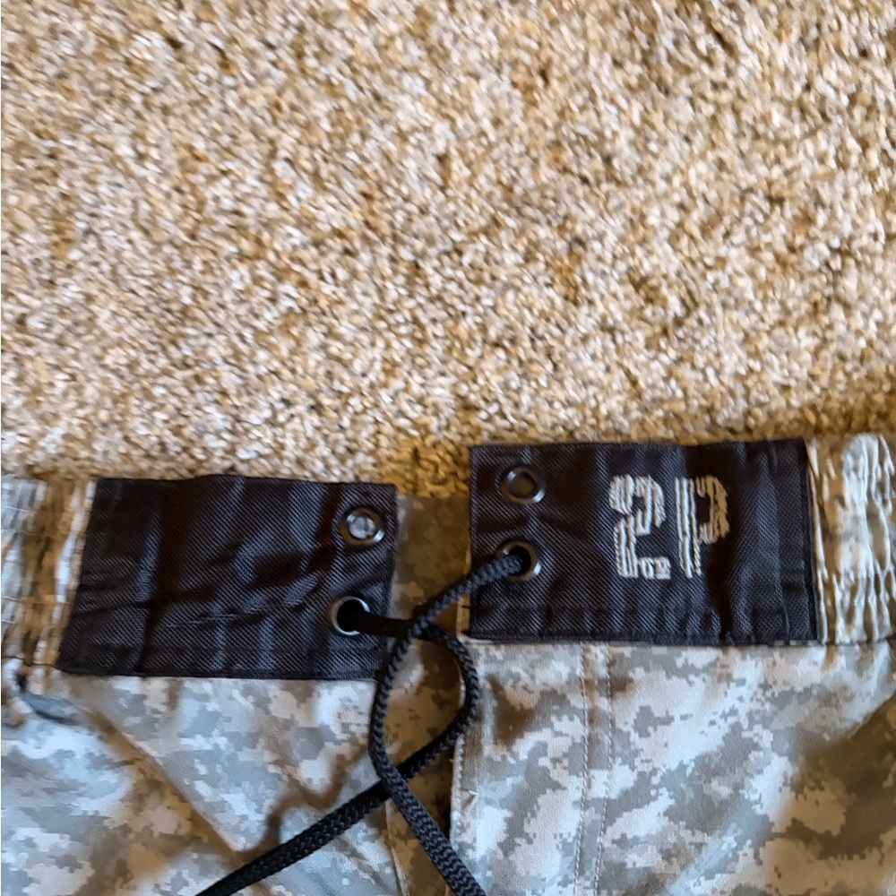 2Pood Men’s Gym Shorts - Picture 3 of 5